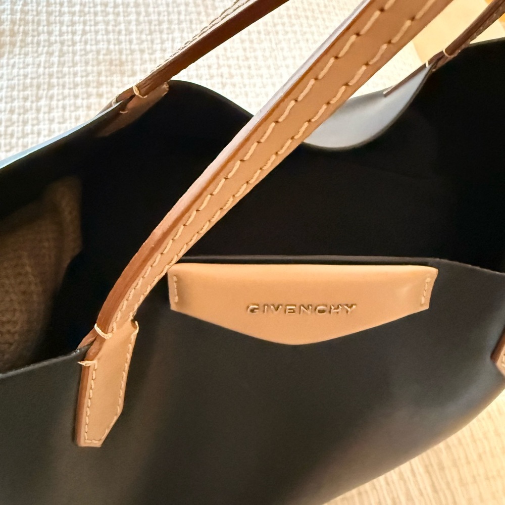 Givenchy Black and Tan Tote Bag - Picture 7 of 16